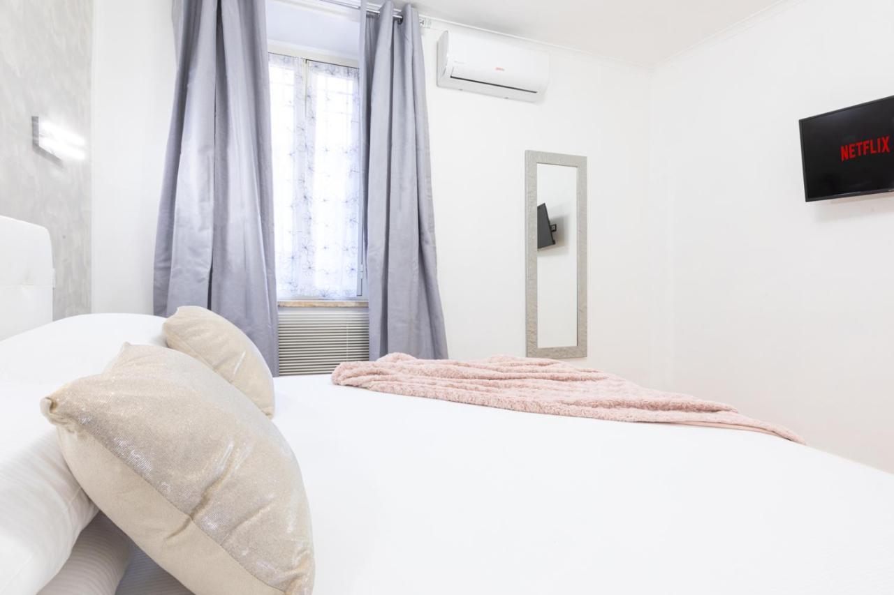 Mosaic Trastevere Silver Apartment - Top Collection Rome Bagian luar foto